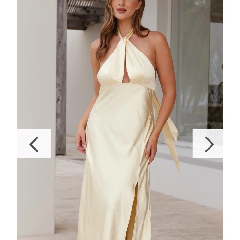 Elegant Halter Neck Yellow Bridesmaid Dress